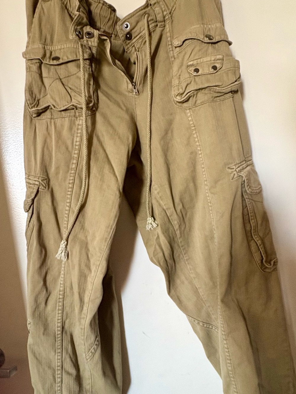 Free People Women’s Cargo Pants in Khaki - Relaxed Utility Style